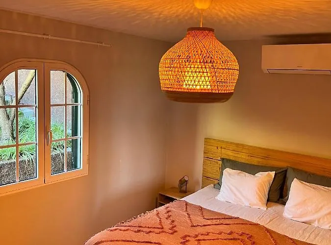 Holiday home Blooming Botanic Estreito Da Calheta