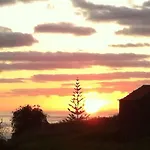 Blooming Botanic بيت للعطل *