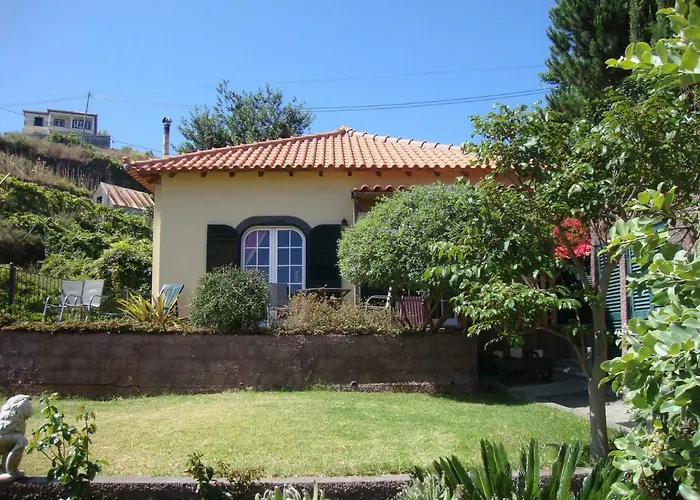 Blooming Botanic * Estreito Da Calheta